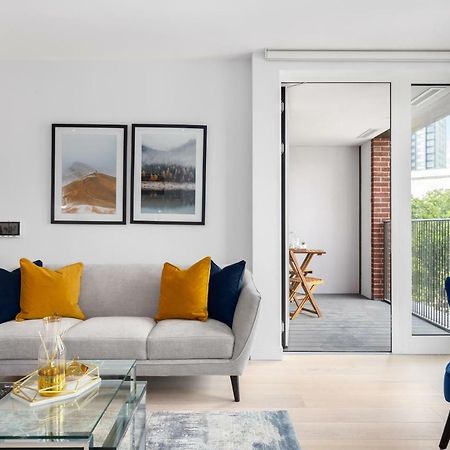 Two Bedroom Serviced Apartment With Balcony In Weymouth Building, Deacon Street London Exterior photo