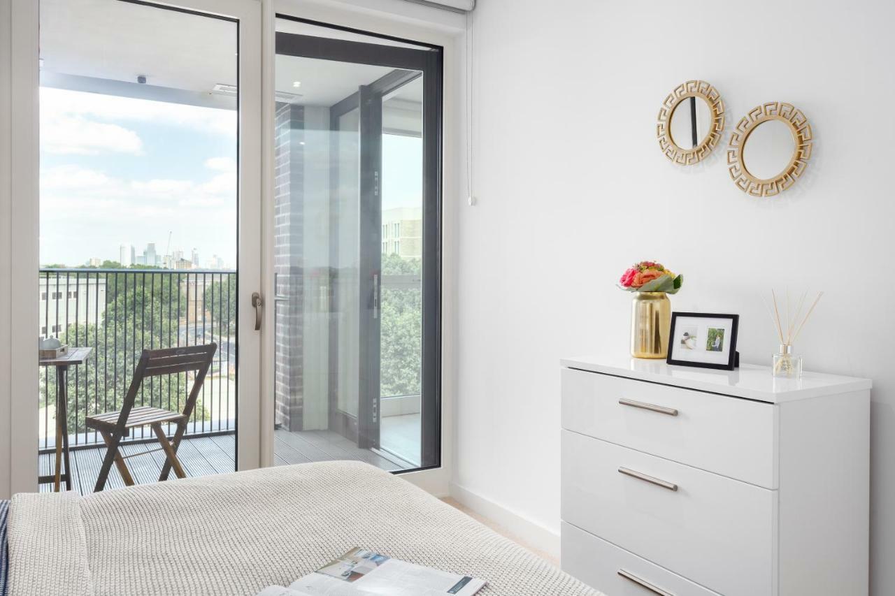 Two Bedroom Serviced Apartment With Balcony In Weymouth Building, Deacon Street London Exterior photo