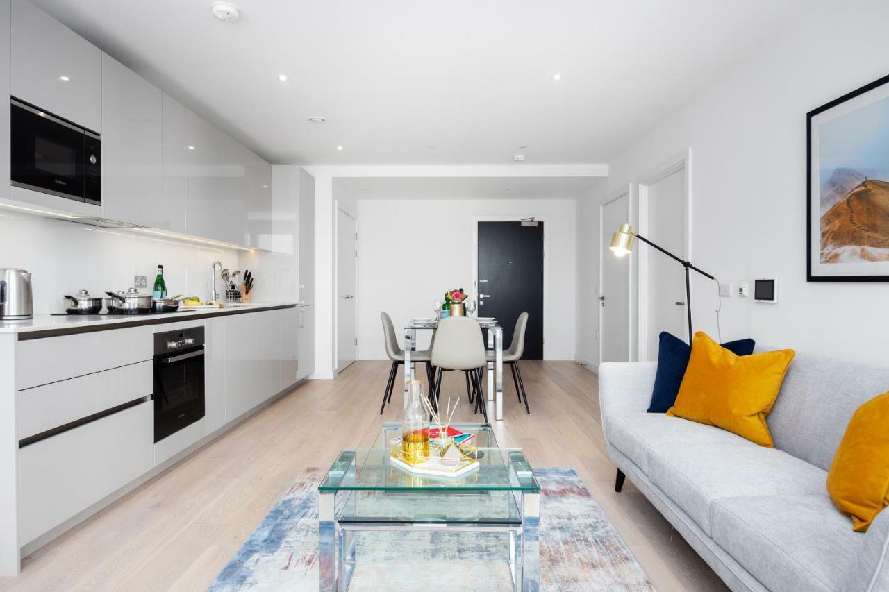 Two Bedroom Serviced Apartment With Balcony In Weymouth Building, Deacon Street London Exterior photo