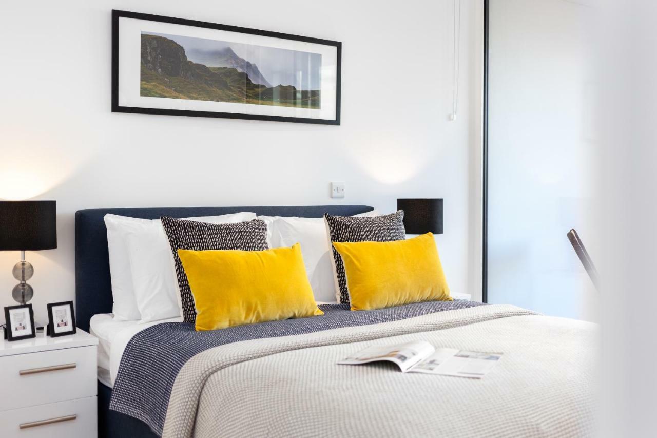 Two Bedroom Serviced Apartment With Balcony In Weymouth Building, Deacon Street London Exterior photo